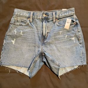 *NEW* High Rise, size 4 mom shorts from Old Navy